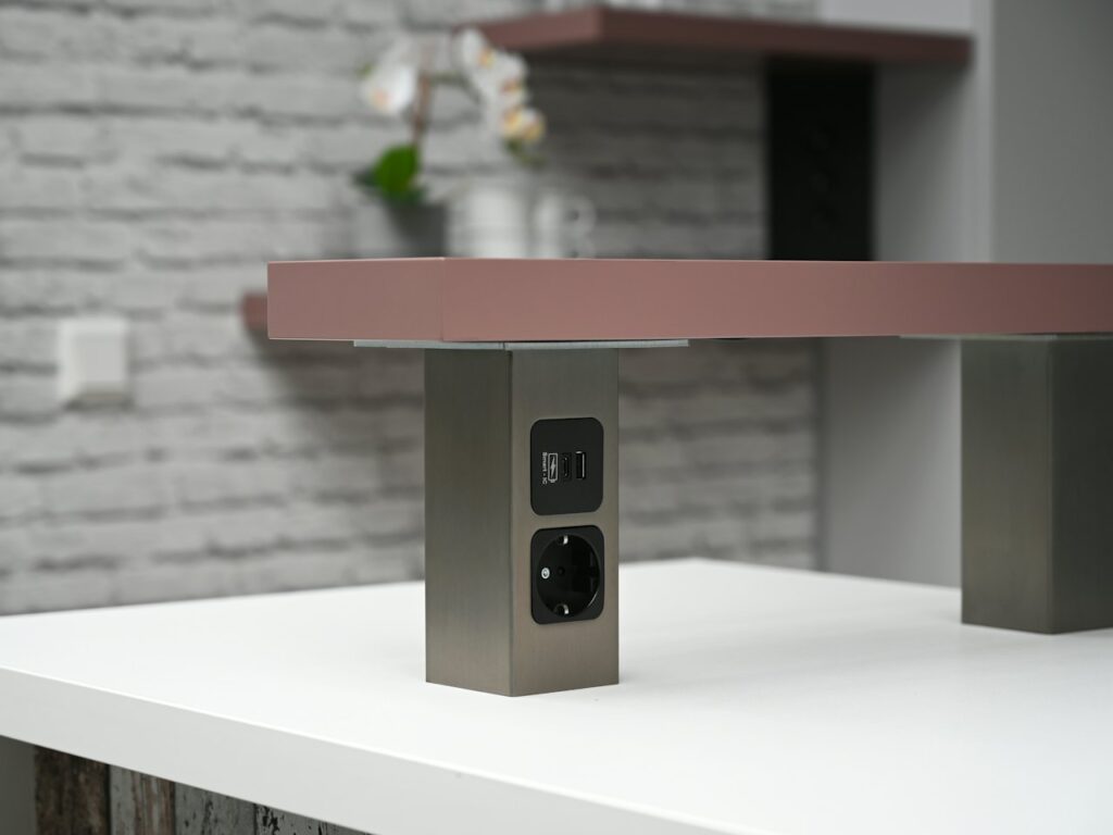 Salida Eléctrica Doble con Puerto USB